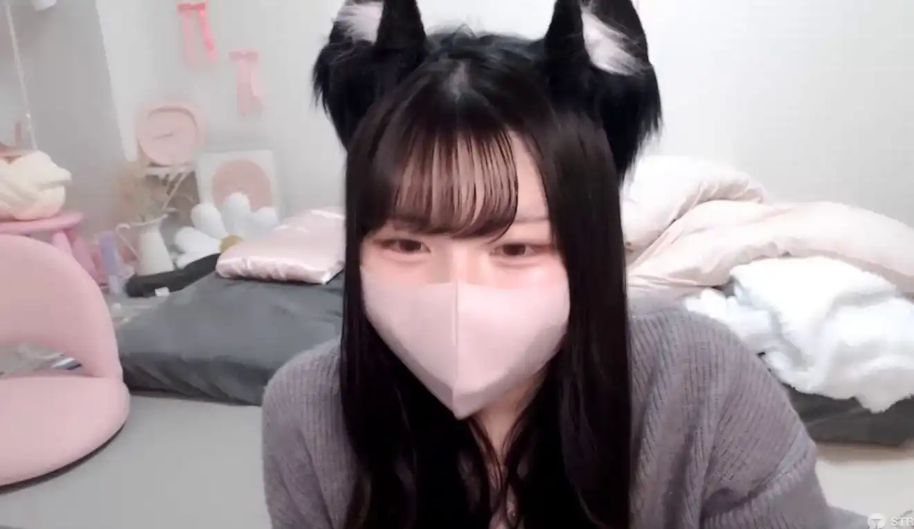 【ストリップチャット】スランプに陥った? moka-neko エロライブ